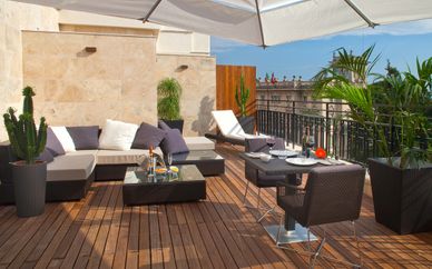 Berg Luxury Hotel 4*