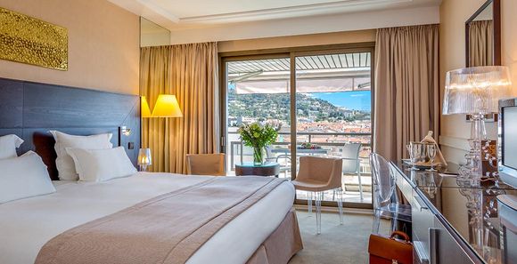 Hôtel Barrière Le Gray d'Albion Cannes 4*