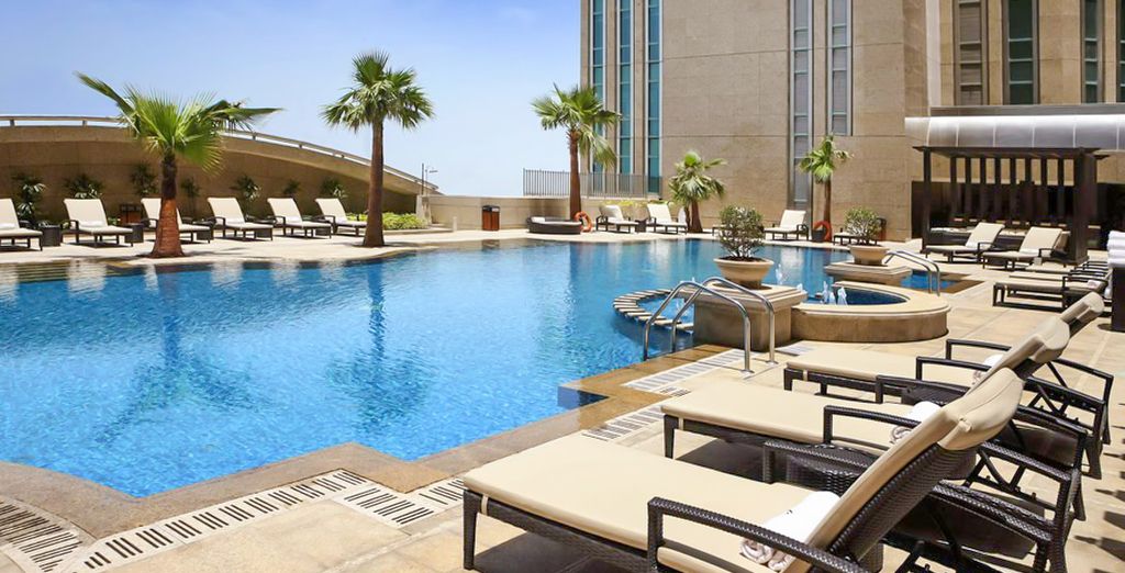 Sofitel Abu Dhabi Corniche 5*