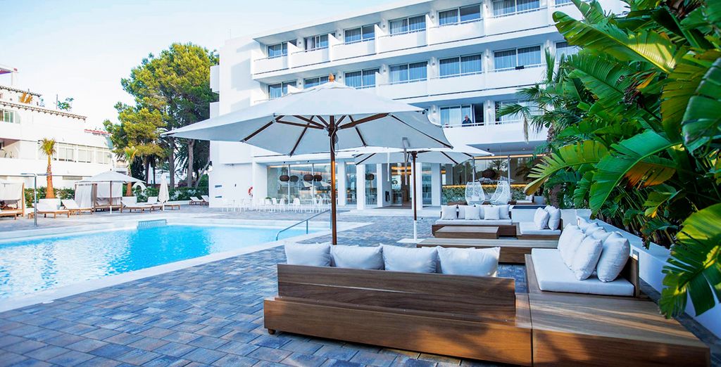 Hotel Anfora Playa Ibiza 4* - Santa Eulalia - Tot -70% | Voyage Privé