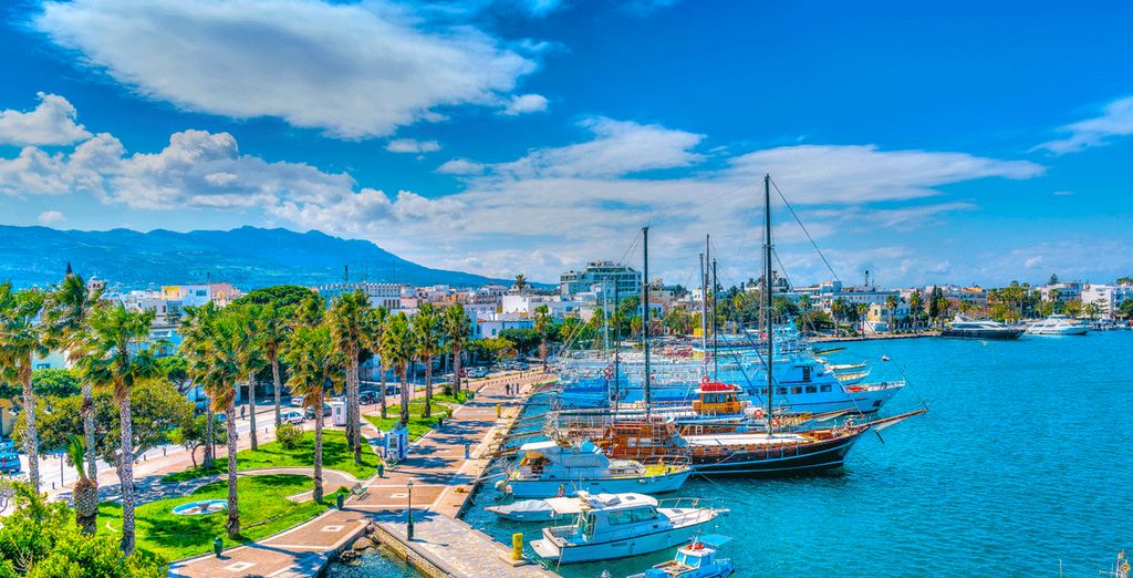 Blue Lagoon City Hotel