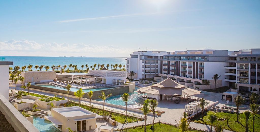 Majestic Elegance Costa Mujeres