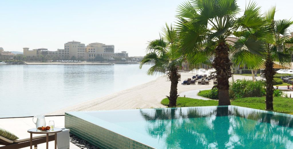 The Ritz Carlton Abu Dhabi Grand Canal 5*