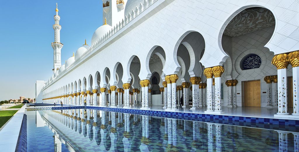 Abu Dhabi mit Wüstensafari, Rundreise und Warner Brothers Park