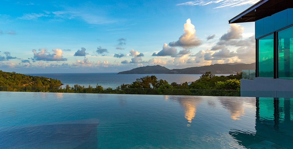 Crest Resort and Pool Villas Phuket 5*