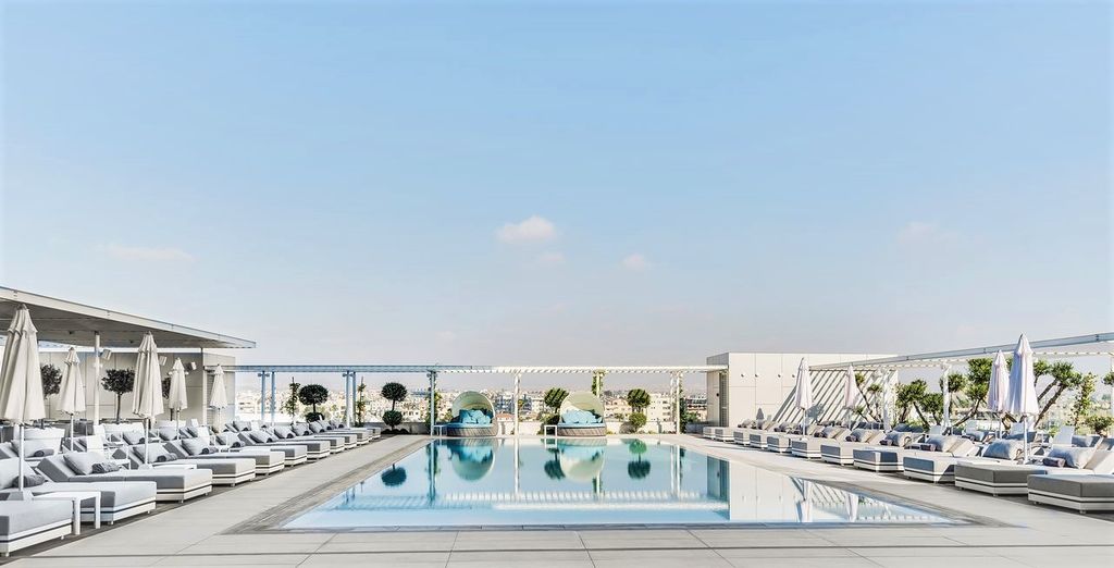 Radisson Blu Hotel, Larnaca 5*