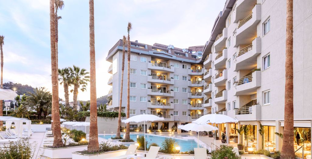 AQUA The Breeze 4* - Solo Adultos - Santa Susanna