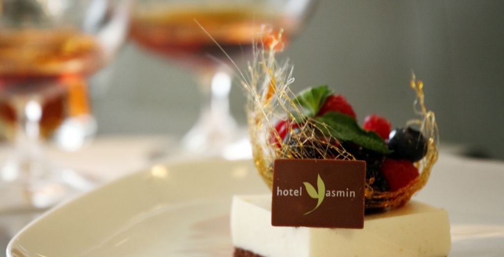 Hotel Yasmin 4*