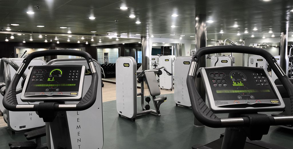 Hotel Corallo 4* y Grimaldi Lines