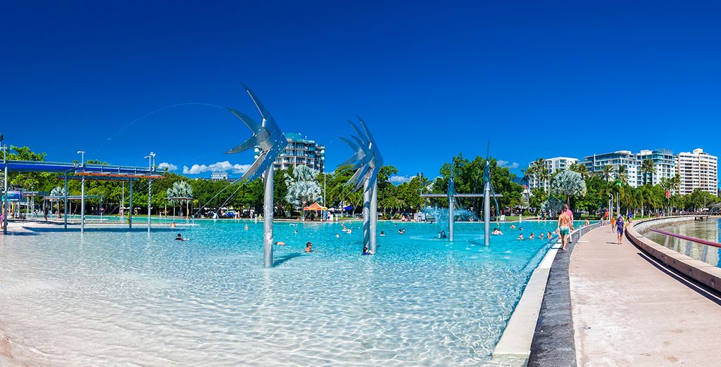 Ciudades, arrecife y selva tropical en Australia