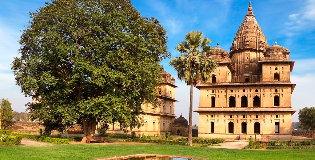 Triángulo Dorado con Khajuraho y Varanasi