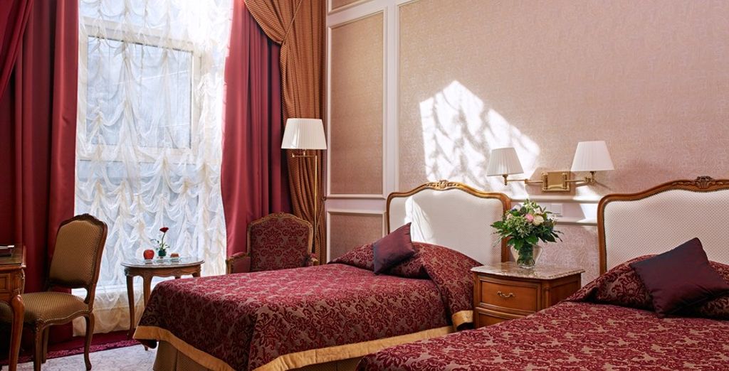 Grand Hotel Wien 5*