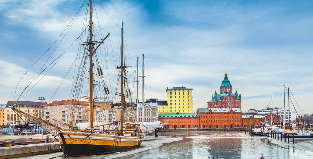 Arctic TreeHouse Hotel 4* con estancia opcional en Helsinki via tren nocturno