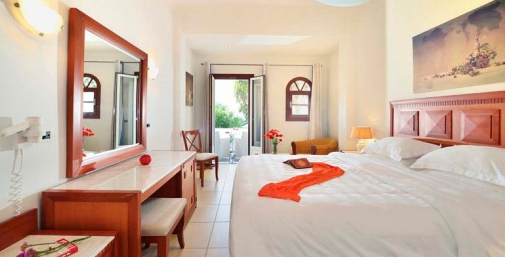 Petinos Hotel 4*