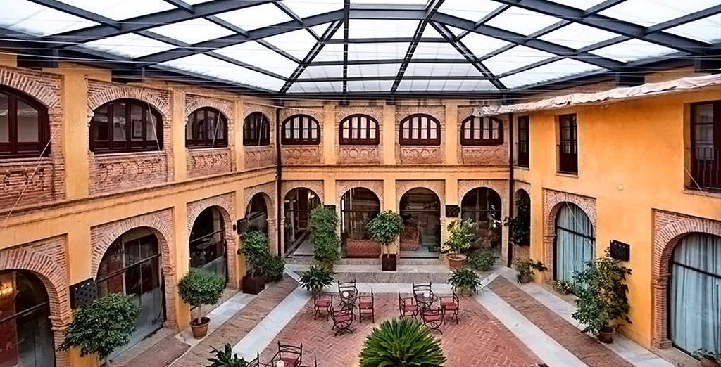 Hotel Alcázar De La Reina 4*