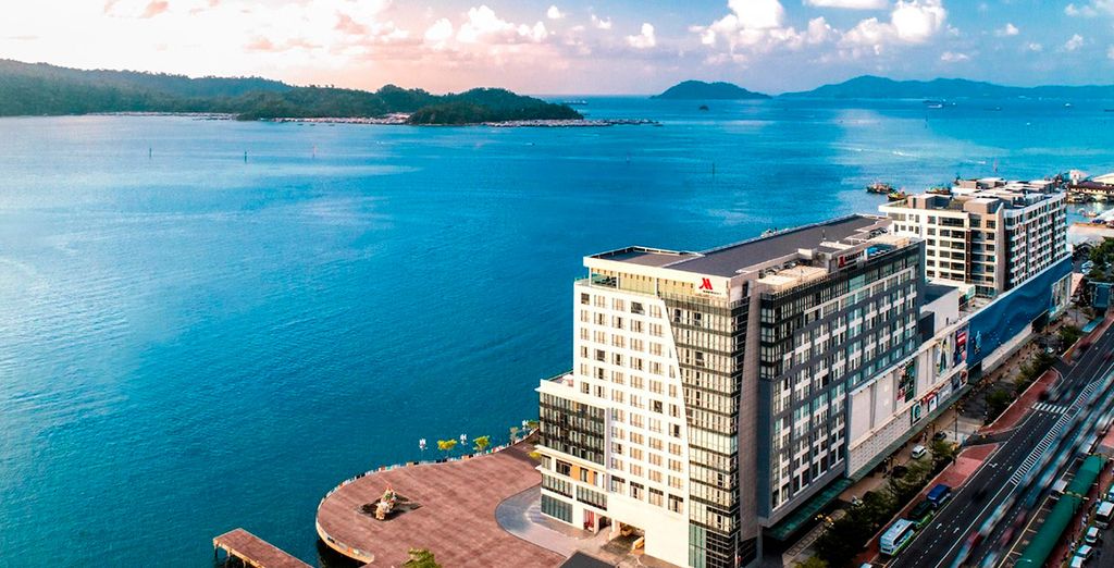 Navegando hacia Borneo