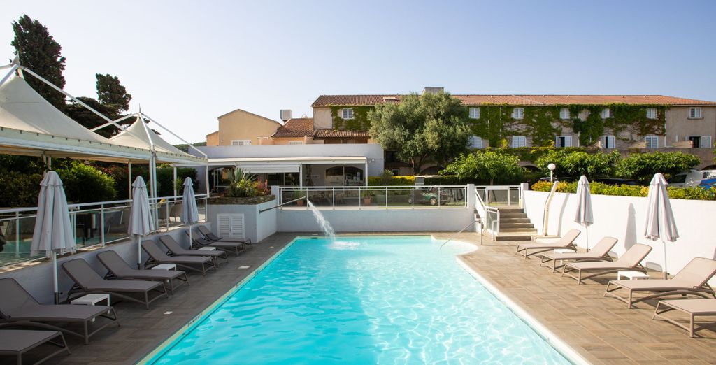 Hôtel U Ricordu 4* avec vols ou ferries - Toulon - Jusqu'à -70% | Voyage  Privé