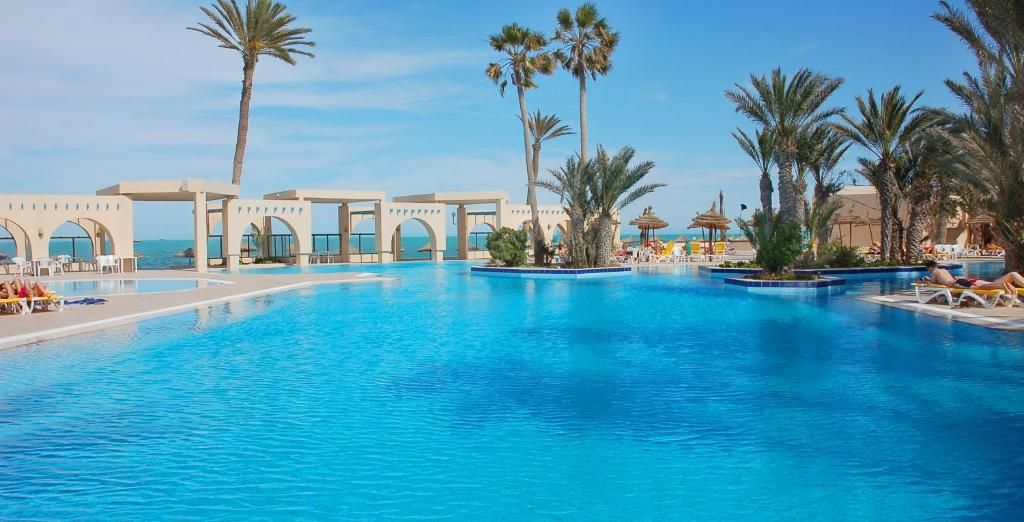 Zita Beach Resort 4*