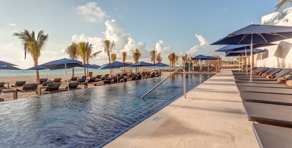 avis cancun rental