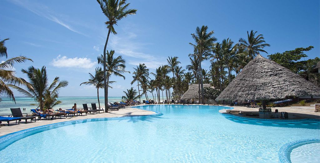 Combiné Safari et plage en 8 jours/7 nuits: Safari Tanzanie en lodges et hôtel Karafuu Beach Resort & Spa 5* à Zanzibar