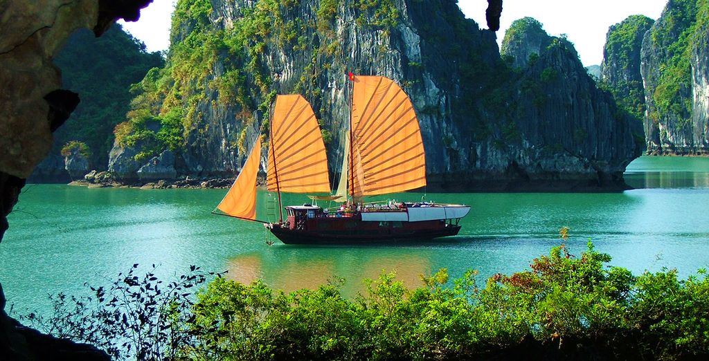 Circuit privatif de la baie d’Ha Long aux temples d’Angkor