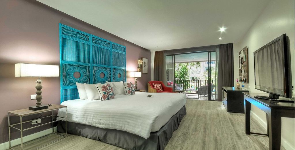 Sibsan Luxury Rimping 5* + The Quarter Ari 4* + Burasari Phuket 4*