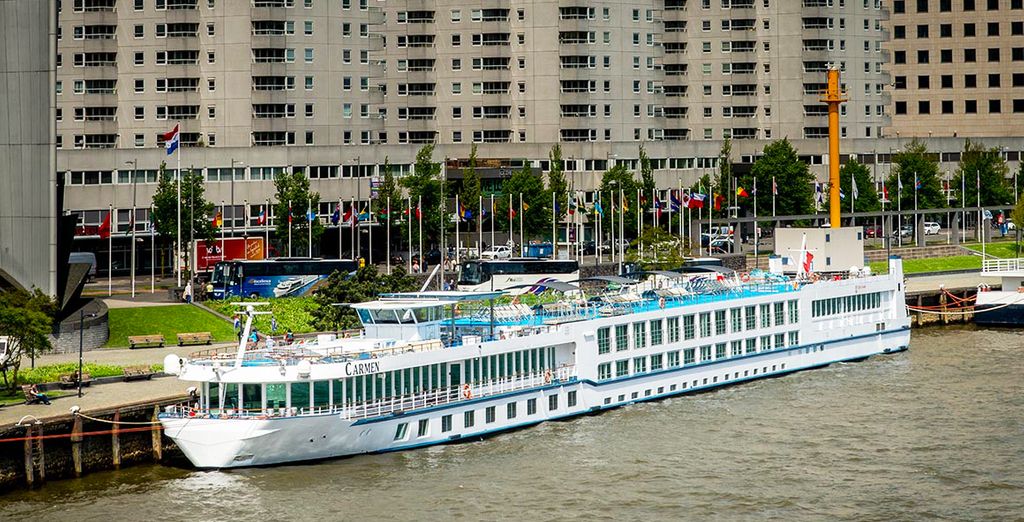 Bateau-Hotel MS Carmen 4*
