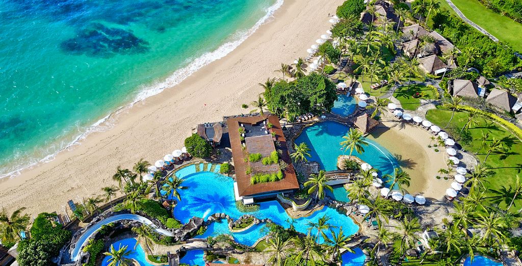 Ubud Village Hotel 4* + Wyndham Sundancer Resort 5* + Hilton Bali Resort 5*