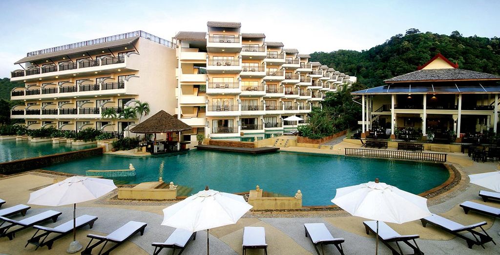 GLOW Pratunam Bangkok 4* + Krabi La Playa Resort 4*