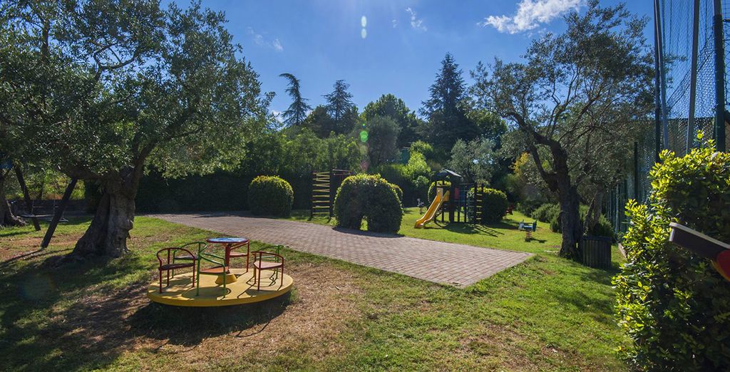 Villa Paradiso Village 4*