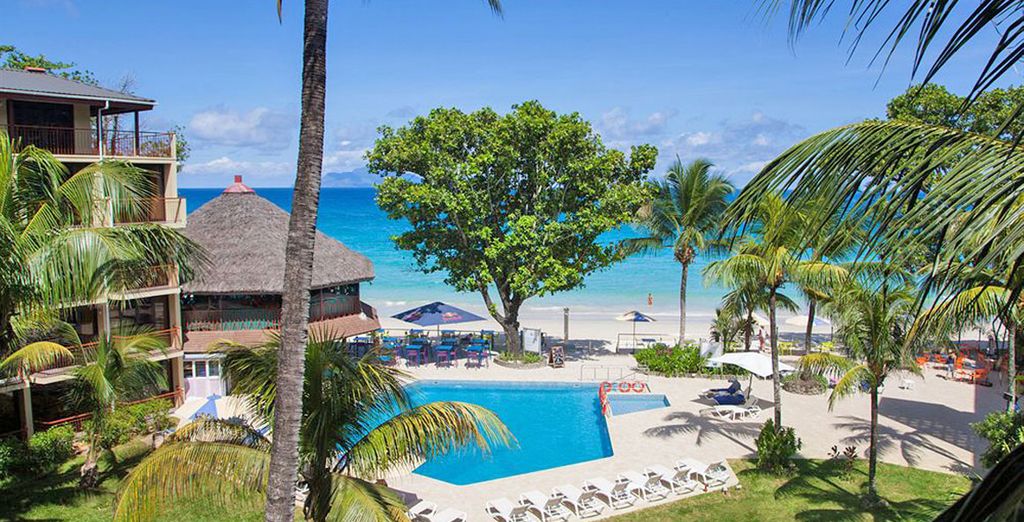 Hotel City Season 4* ad Abu Dhabi + Coral Strand 4* alle Seychelles