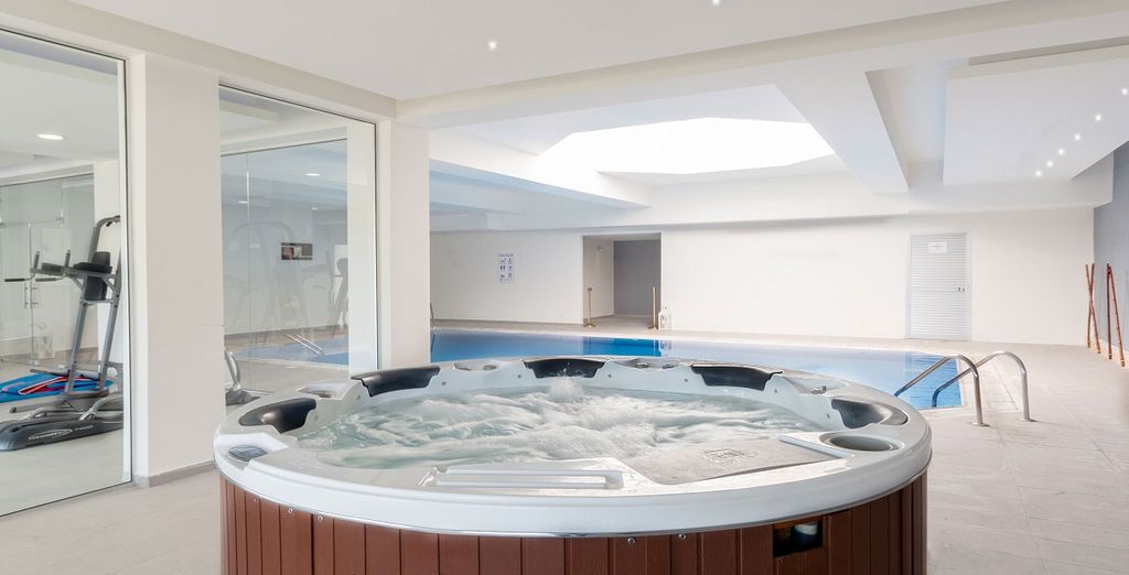 Royal Blue Resort & SPA 4*