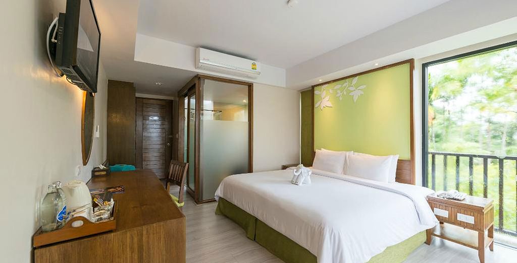 GLOW Aonang Krabi 4* + The Leaf on the Sands Khao Lak 4* + The Yama Hotel Phuket 4* 