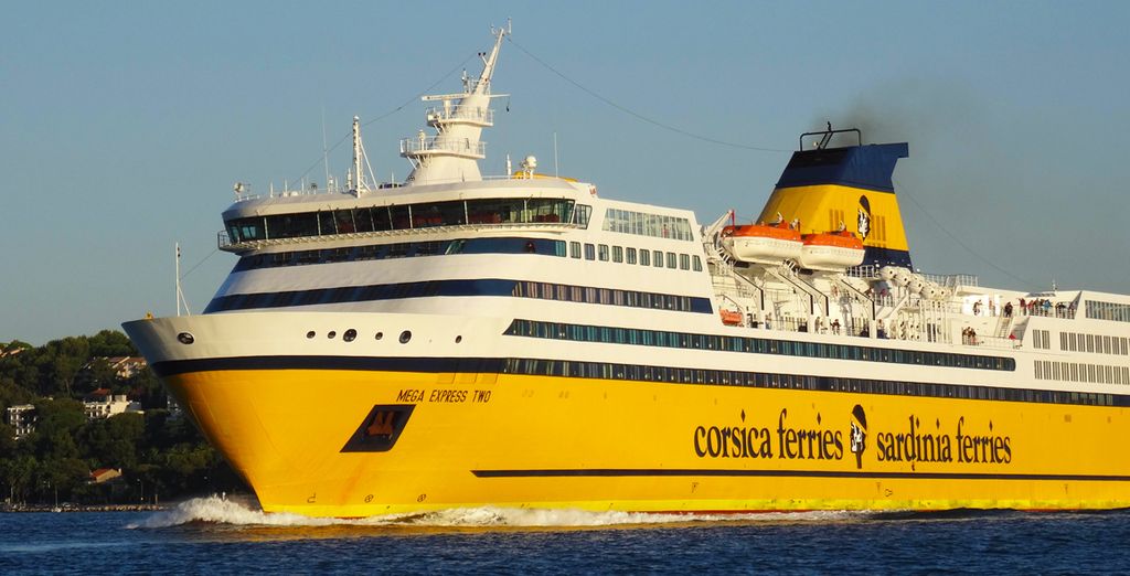 Hotel e Residence Costa Rossa con traghetto Corsica Ferries