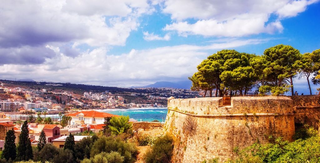 Autotour di Creta in hotel 4* o 5*