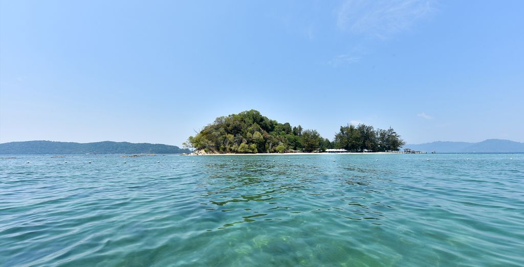 Hotel Stripes Kuala Lumpur 5* + Gaya Island Resort 5*