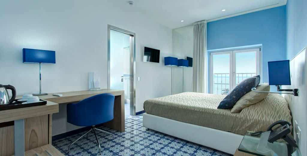 Lloyd's Baia Hotel 4*