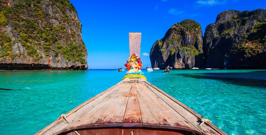 Amara Bangkok Hotel 5* & Dream Phuket Hotel 5*