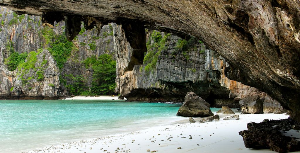 Dewa Phuket Resort 5* + Koh Yao Yai Village 4* + Mai Holiday By Mai Khao Lak 5*