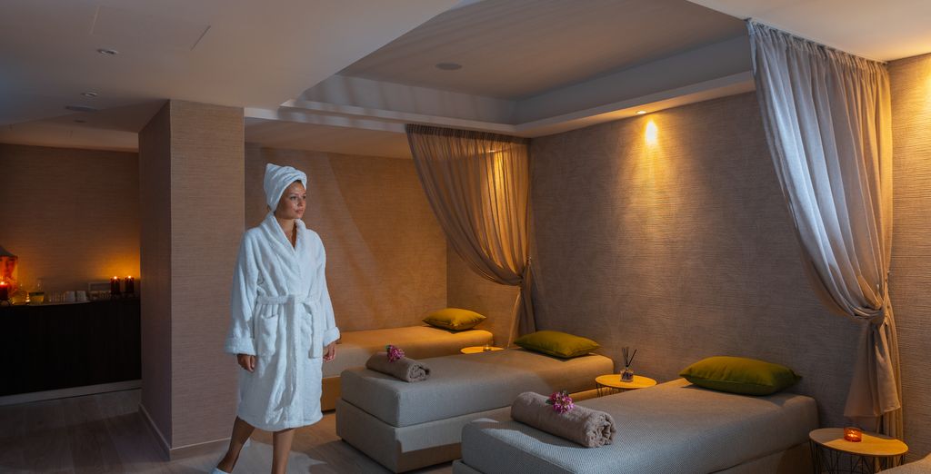Leonardo Crystal Cove Hotel & Spa - by the Sea 4* - Adults Only