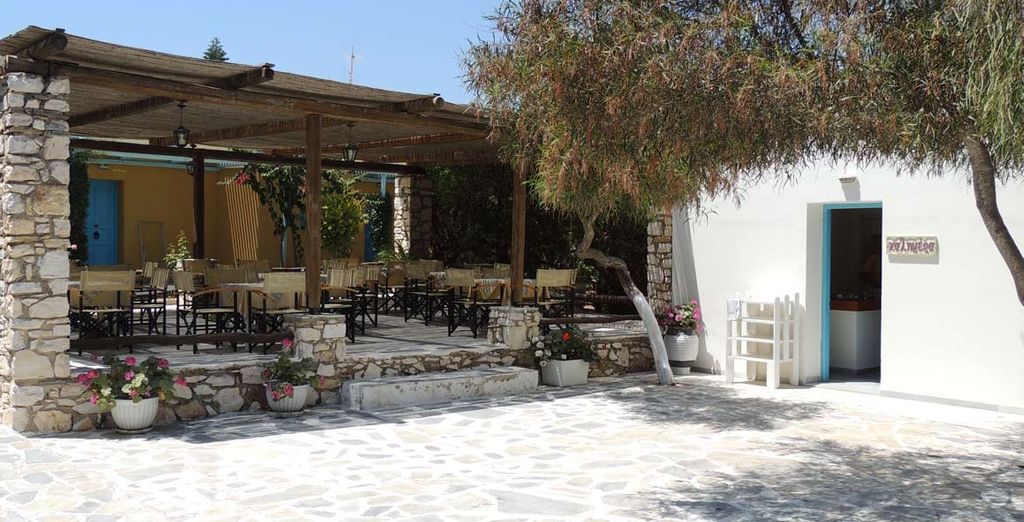 Surfing Beach Village Paros