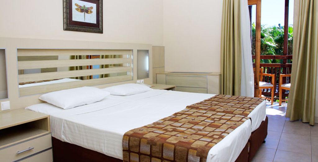 Hydros Beach Resort 4*S