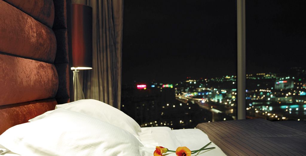 Hotel Hesperia Tower 5*