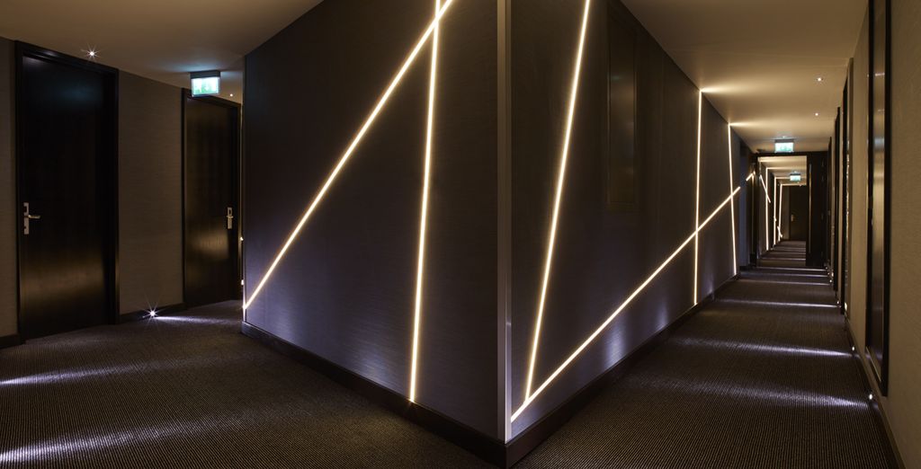 M by Montcalm