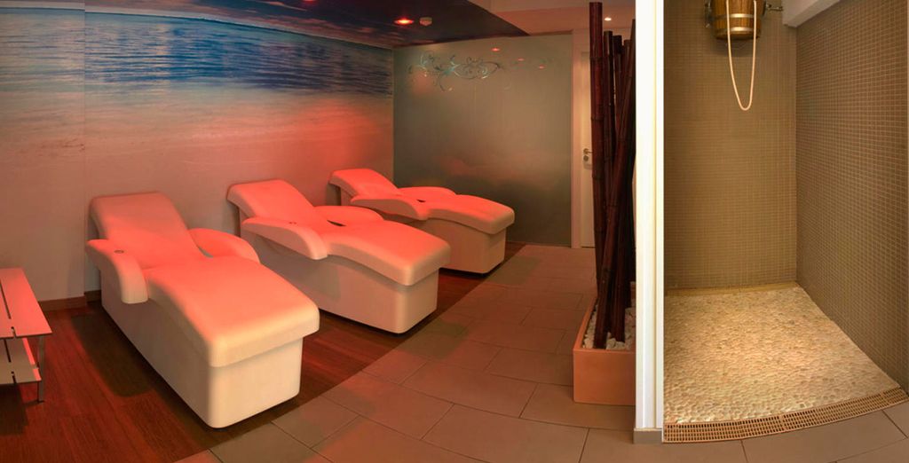 Hotel Oasis Park & Spa 4*