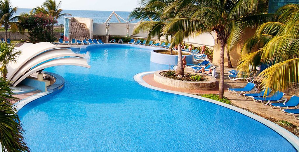 Hotel H10 Habana Panorama 4* + Melià Las Antillas 4*