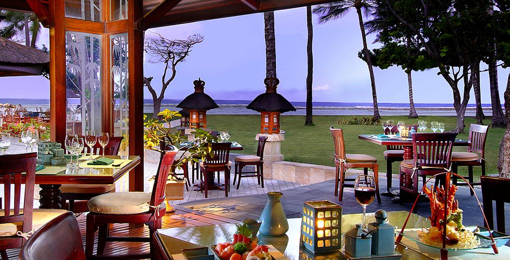 Nusa Dua Beach Hotel & Spa 5*