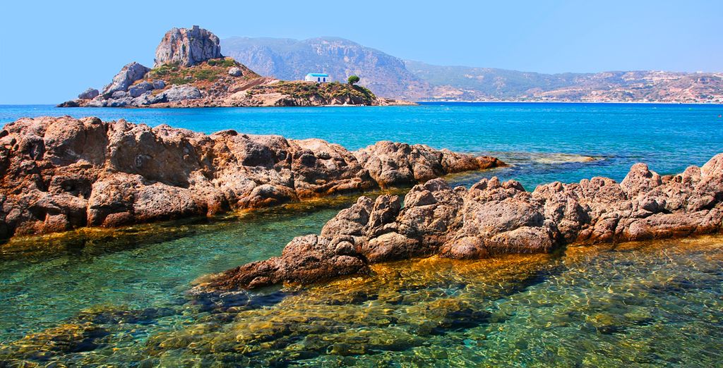 Sandy Beach Hotel 4*