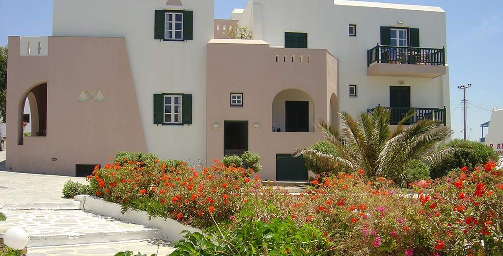 Golden Coast ApartHotel