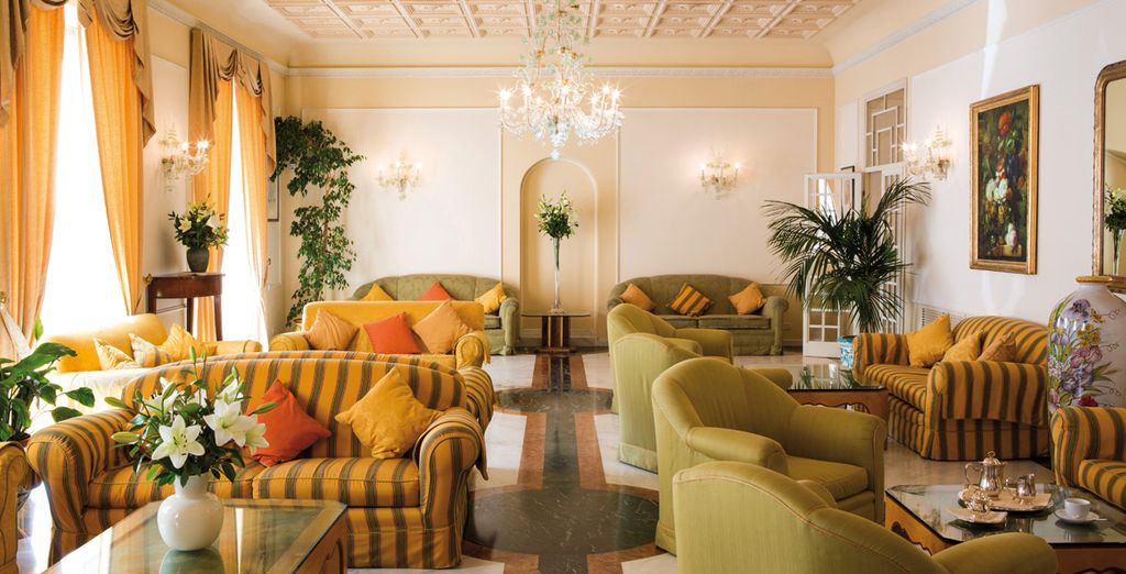 Hotel Plaza e de Russie 4*